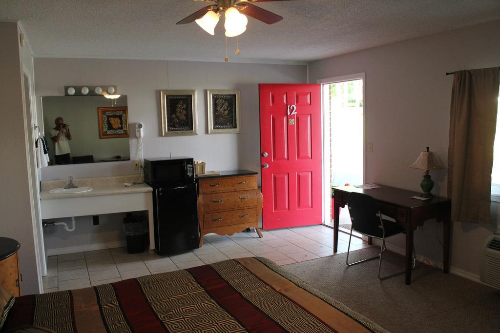 Brydan Suites Eureka Springs Bagian luar foto