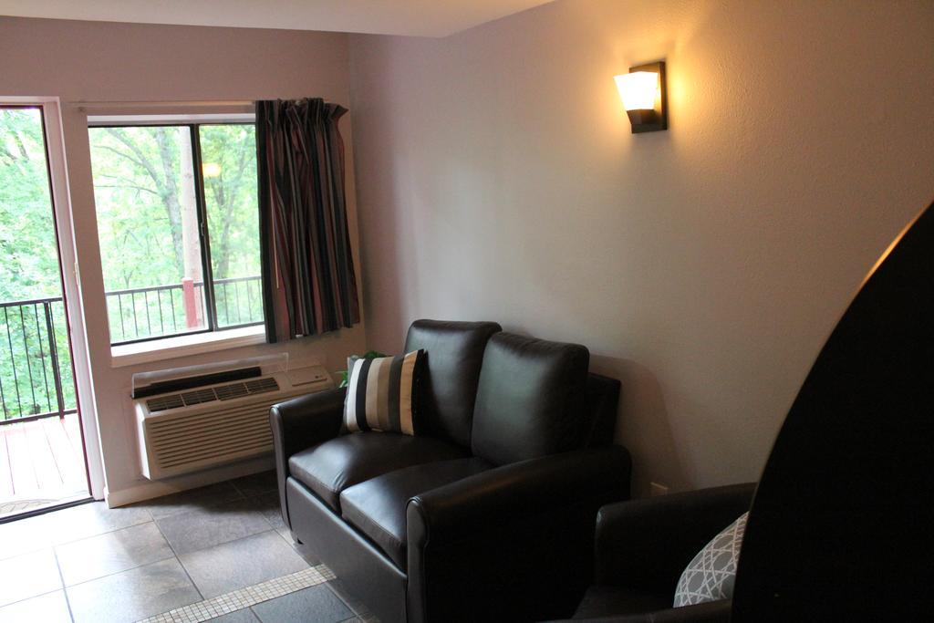Brydan Suites Eureka Springs Bagian luar foto