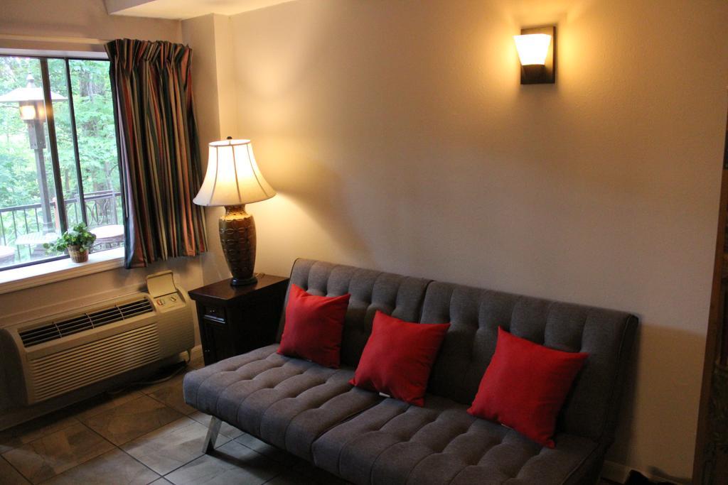 Brydan Suites Eureka Springs Bagian luar foto